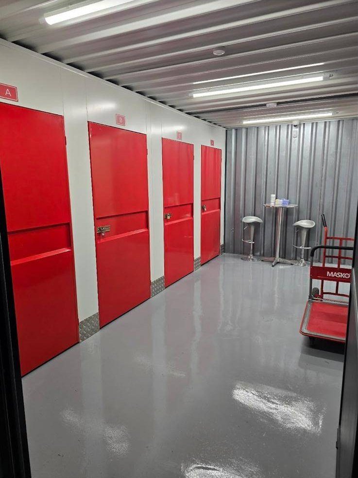 Allée de box sécurisés AzurBox06 à Drap